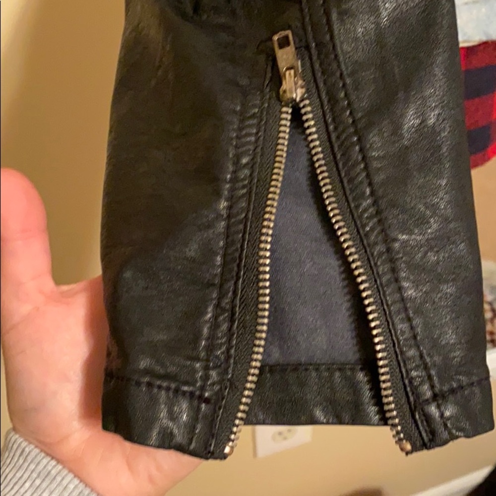 Jean jacket - Picture 4 of 9